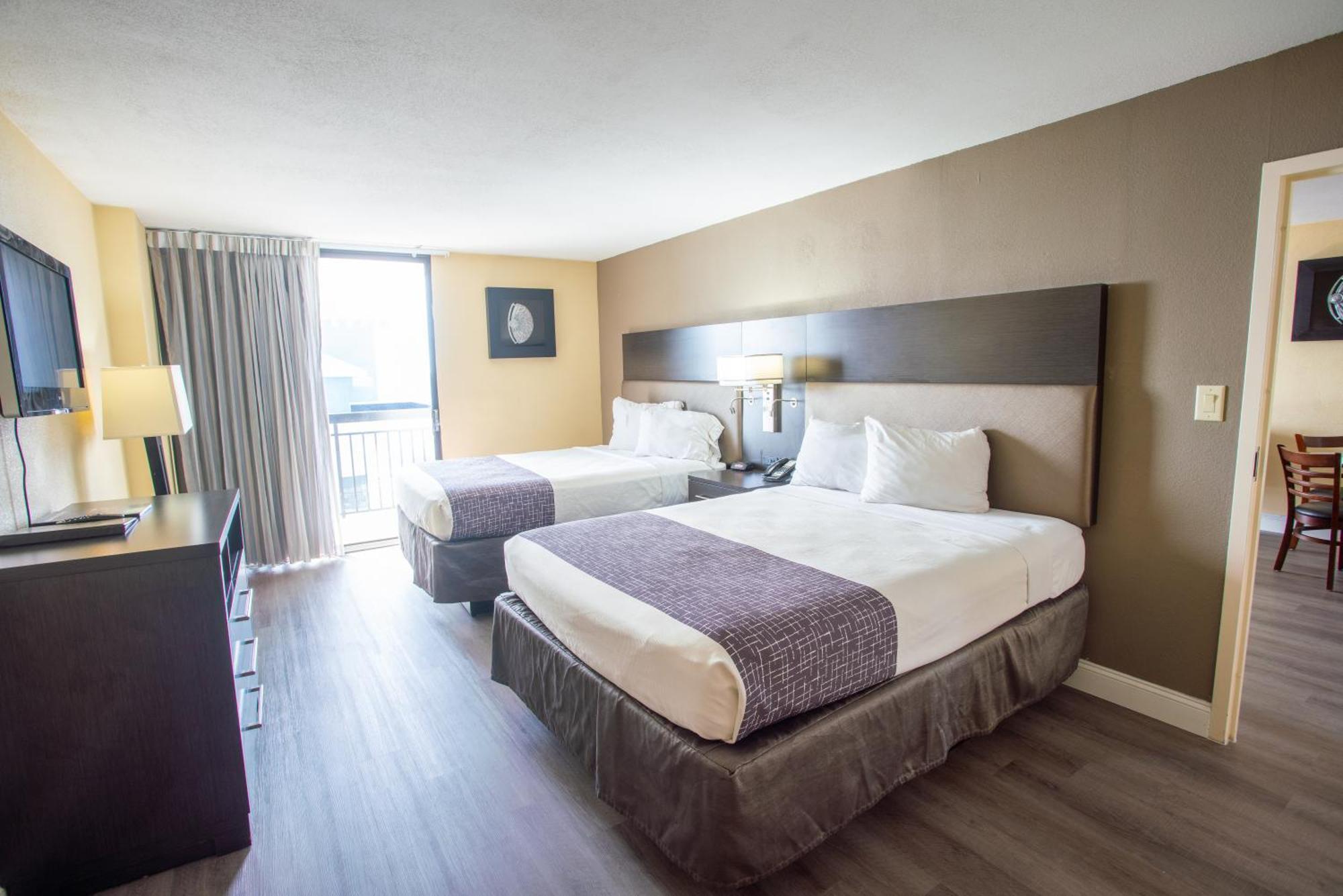 מירטל ביץ' Sun N Sand Resort מראה חיצוני תמונה